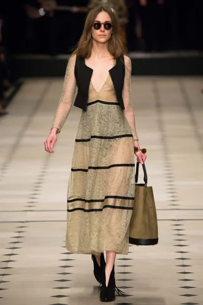 Look 38